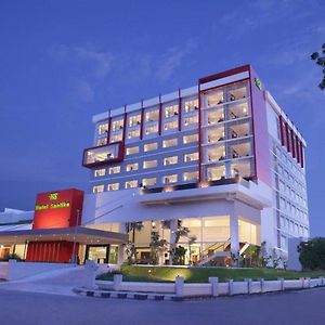 Hotel Santika Palu